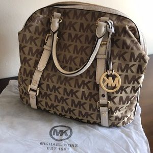 Beautiful Michael Kors original brand new bag!!!